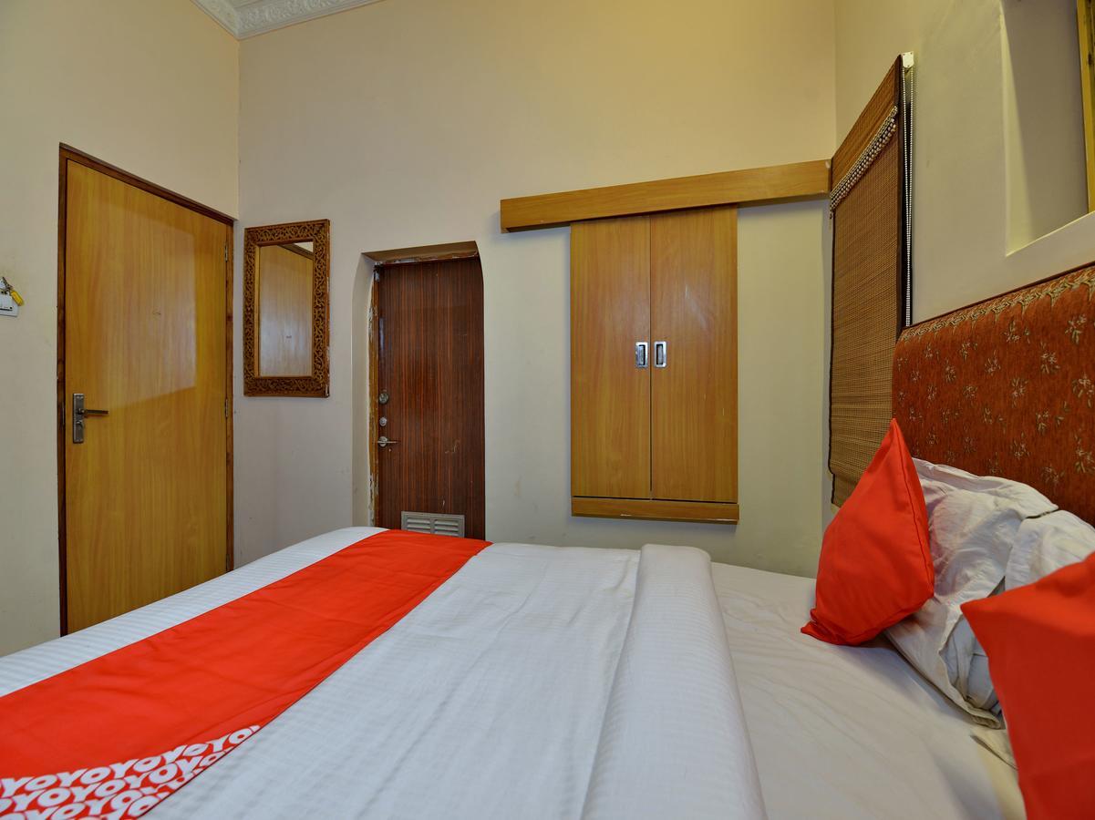 Oyo 9900 Hotel Pioneer Plaza จ๊อดปูร์ ภายนอก รูปภาพ